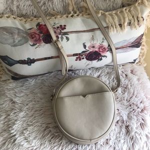 Old Navy cream crossbody